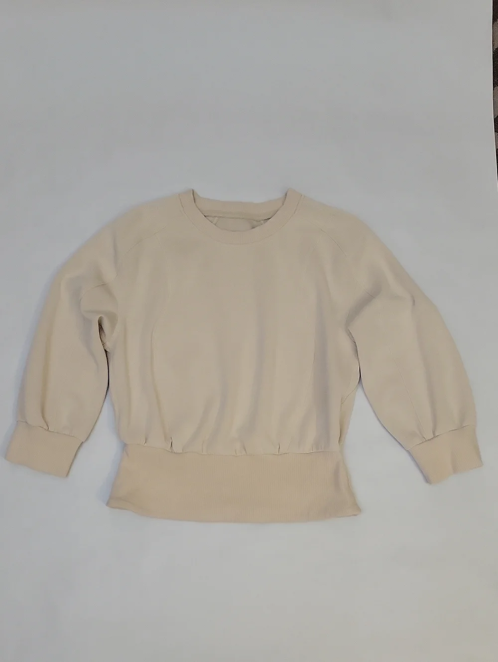 Lululemon Softstreme Ribbed-Hem Pullover in Natural Ivory Size 6